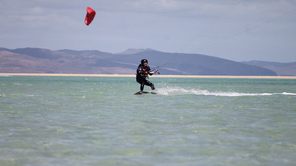 Kitesurfing in Spain_Corralejo, Fuertaventura