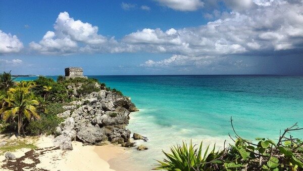 Kitesurfing in Tulum, Mexico 