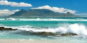 Kitesurfing in Bloubergstrand