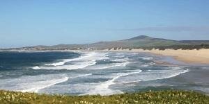 Kitesurfing in Cannon Rocks