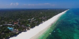 Kitesurfing in Galu Beach