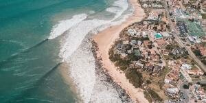 Kitesurfing in Jeffreys Bay