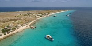 Kitesurfing in Klein Curacao - Curacao