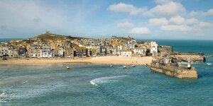 Kitesurfing in Marazion & St Ives Bay, Cornwall