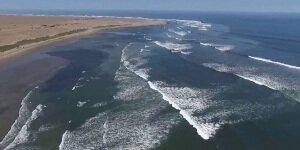 Kitesurfing in Pacasmayo