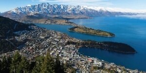 Kitesurfing in Lake Wanaka - Queenstown