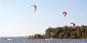 Kitesurfing in Rekyva Lake / Smelynas