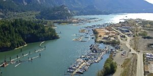 Kitesurfing in Squamish