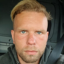 Info@vanbreukelenhoveniers.nl