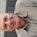 avi@signsourcesolution.com