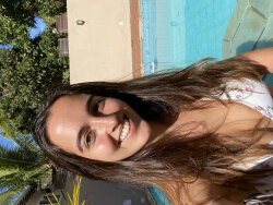 amandarestom@hotmail.com
