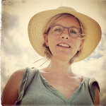 sandra@deepcolored.com