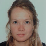 leontine_gr@hotmail.com