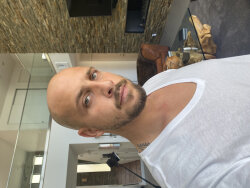 Nickolasconde@hotmail.com