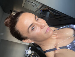 raquelquartiero@gmail.com