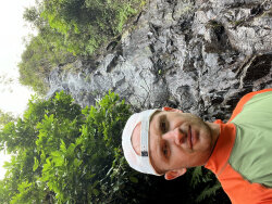 9knrybmk8j@privaterelay.appleid.com