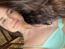 paulagoulart15@gmail.com